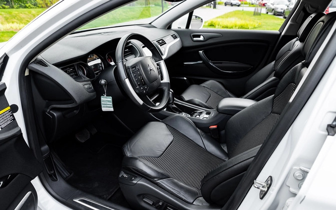 Citroen C5 cena 39900 przebieg: 229000, rok produkcji 2015 z Działdowo małe 781